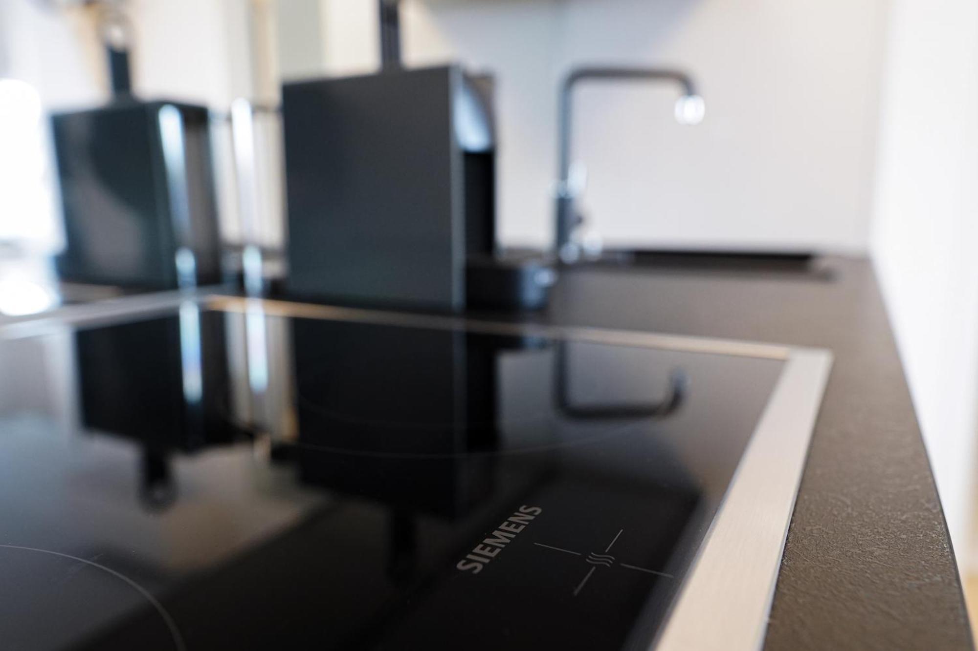 Modern Stylish Design With Free Parking Emily Viena
