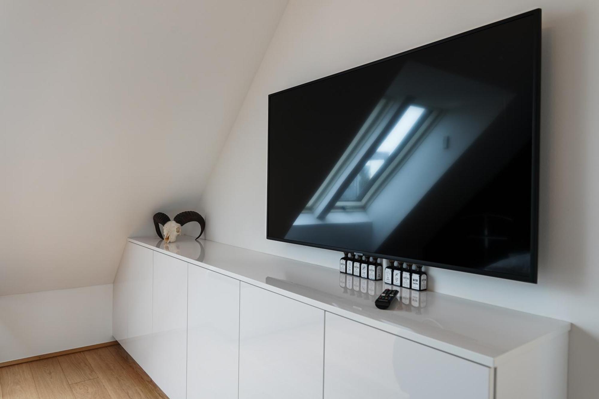 Modern Stylish Design With Free Parking Emily * Viena